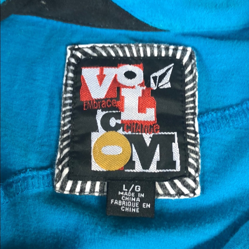 Volcom 3 Button Down - Picture 2 of 4
